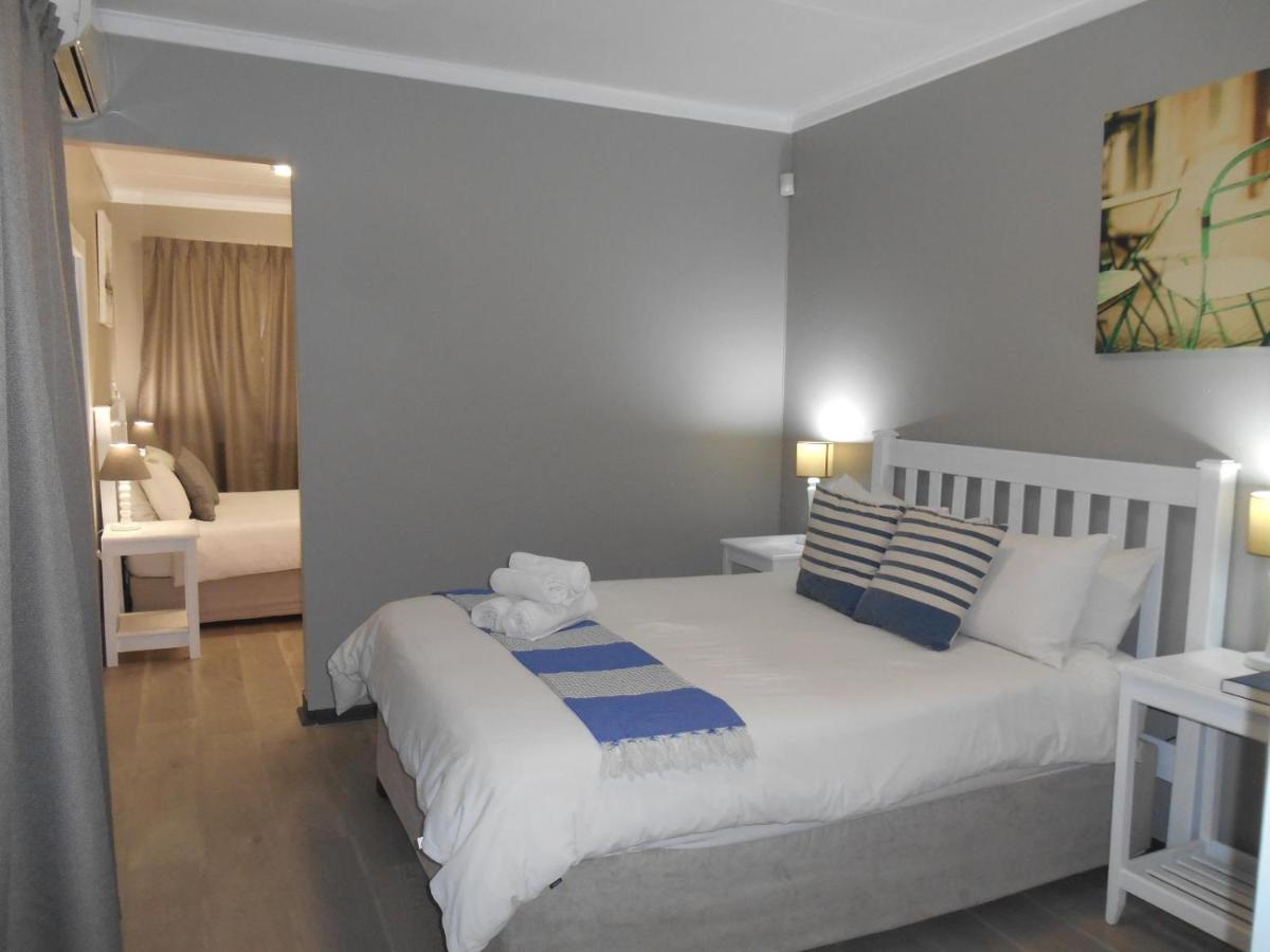 Oakwood Lodge Bloemfontein Esterno foto