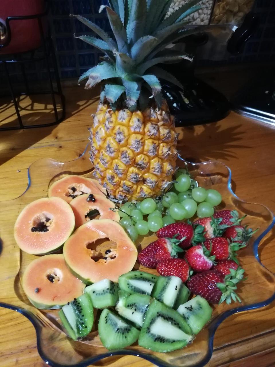 Oakwood Lodge Bloemfontein Esterno foto Fruit salad